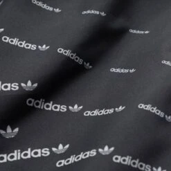 Adidas Originals Graphics Monogram Hommes Pantalon De Survêtement H13484 -Sportif Vêtements Magasin H13484 4 1280x1280